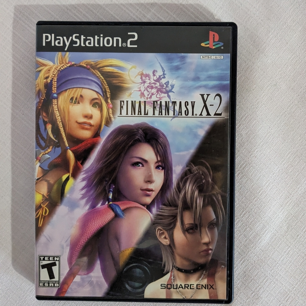 PS 2 Final Fantasy X-2 Video Game  Complete 2003 Bilingual